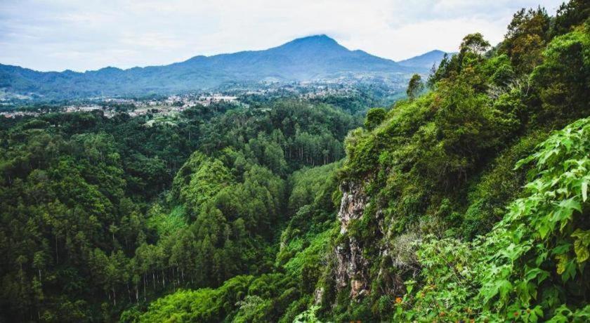 La Oma Hotel Lembang Luaran gambar