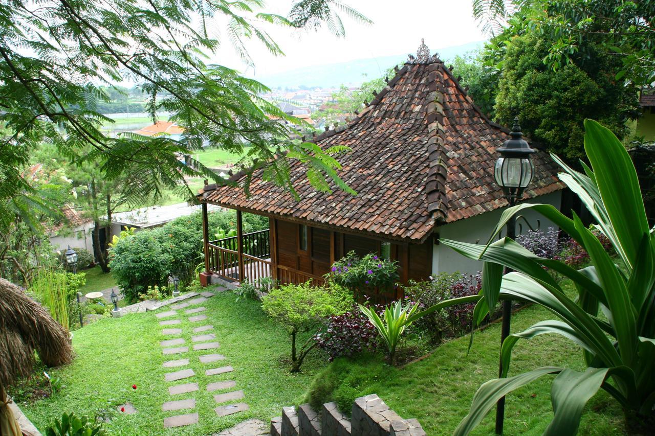 La Oma Hotel Lembang Luaran gambar