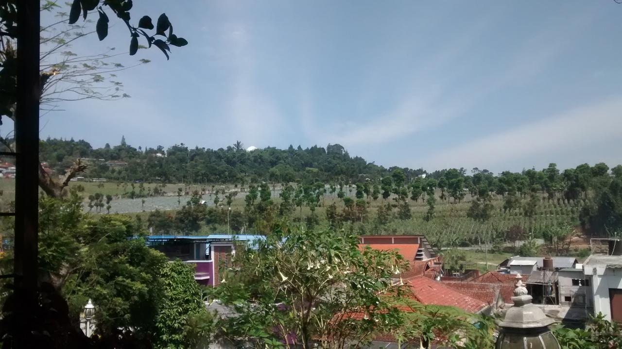 La Oma Hotel Lembang Luaran gambar