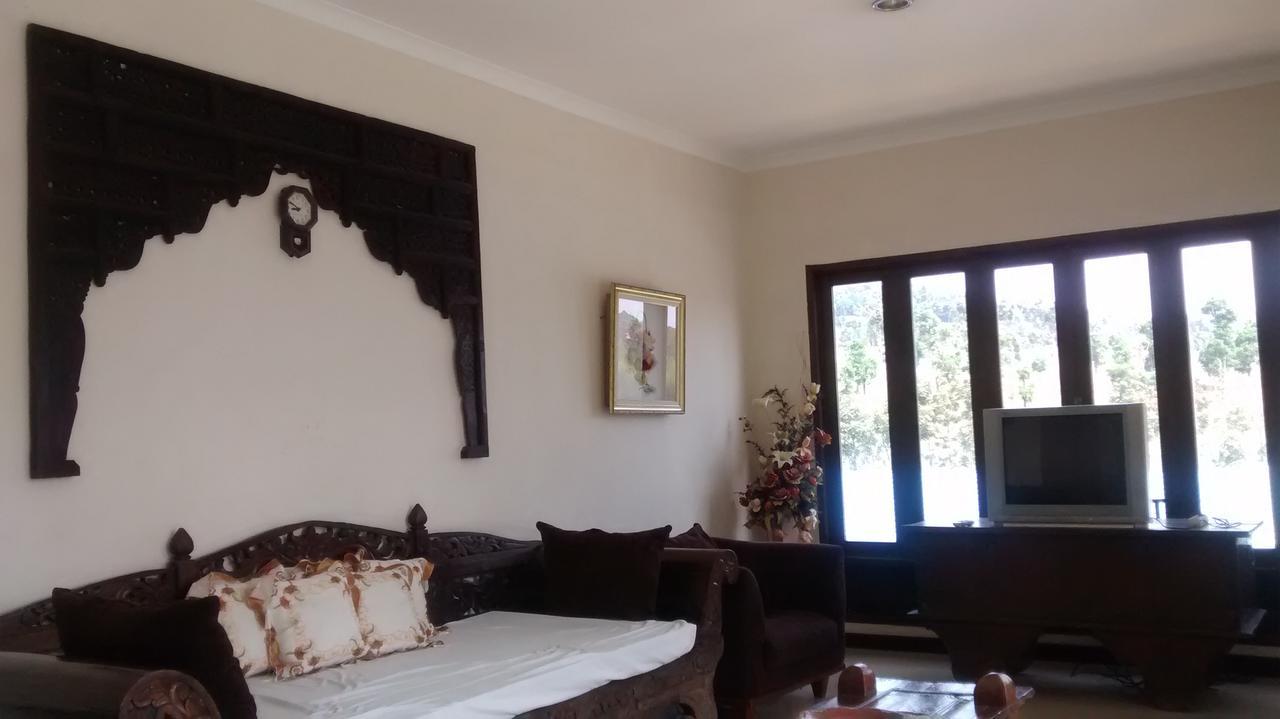 La Oma Hotel Lembang Luaran gambar