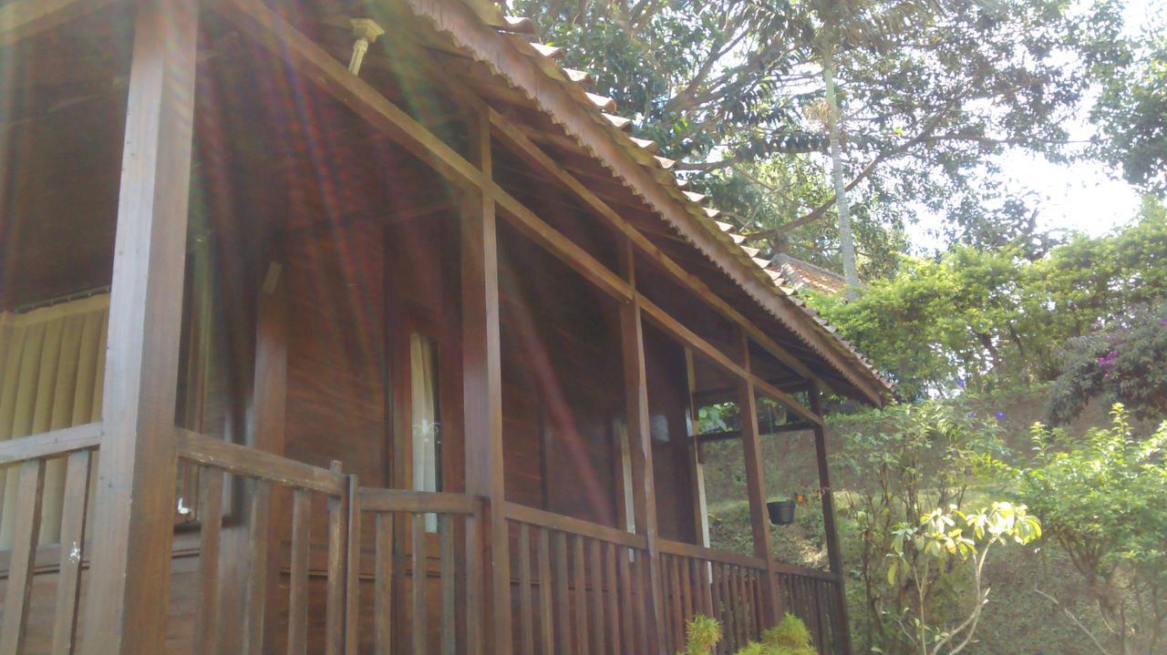 La Oma Hotel Lembang Luaran gambar